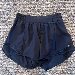 Lululemon Womens Black Layered Lined Athletic Running Shorts - Size 6 Tall